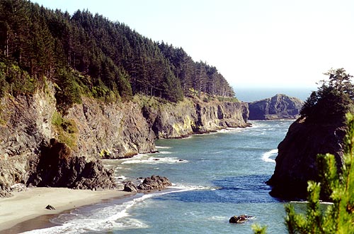 Telephoto view of the sea cliffs.